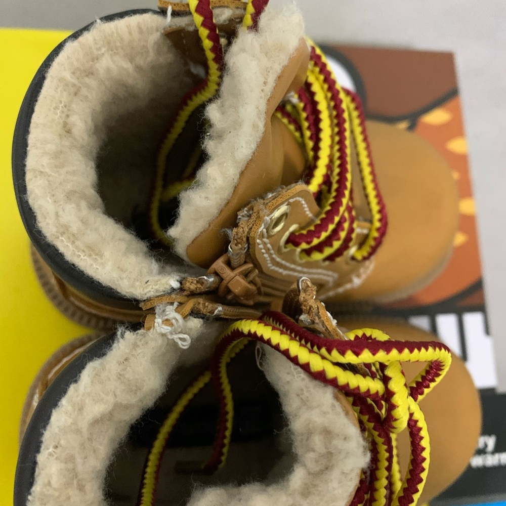 Toddler boots - Picture 3 of 4